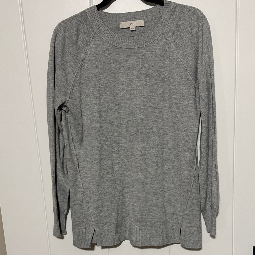 LOFT Heather Gray Long Sleeve Sweater